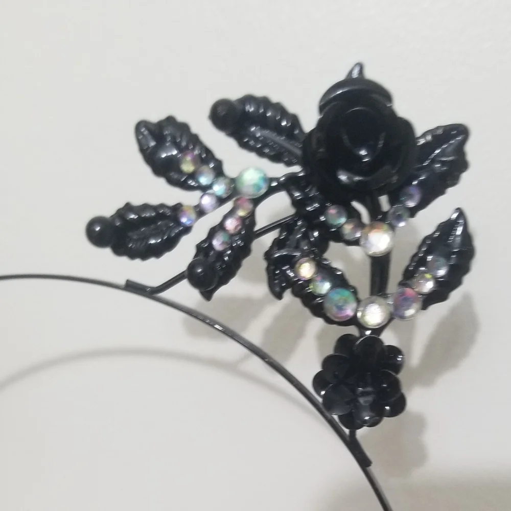 VGUC iridescent black roses head accessory